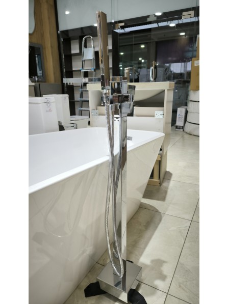 Смеситель для ванной Uovo A71002